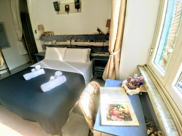 B&B Next Stop Main image