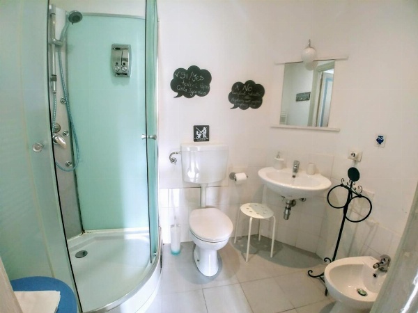 B&B Next Stop image 5